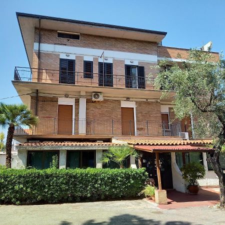 B&B La Vela Villa Rosa Di Martinsicuro Екстер'єр фото