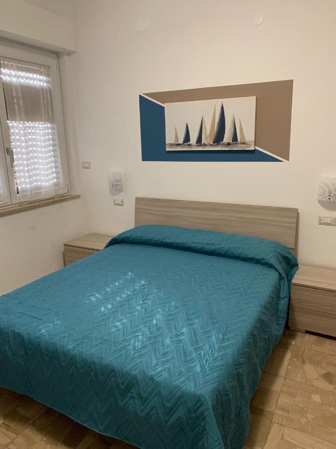 B&B La Vela Villa Rosa Di Martinsicuro Екстер'єр фото